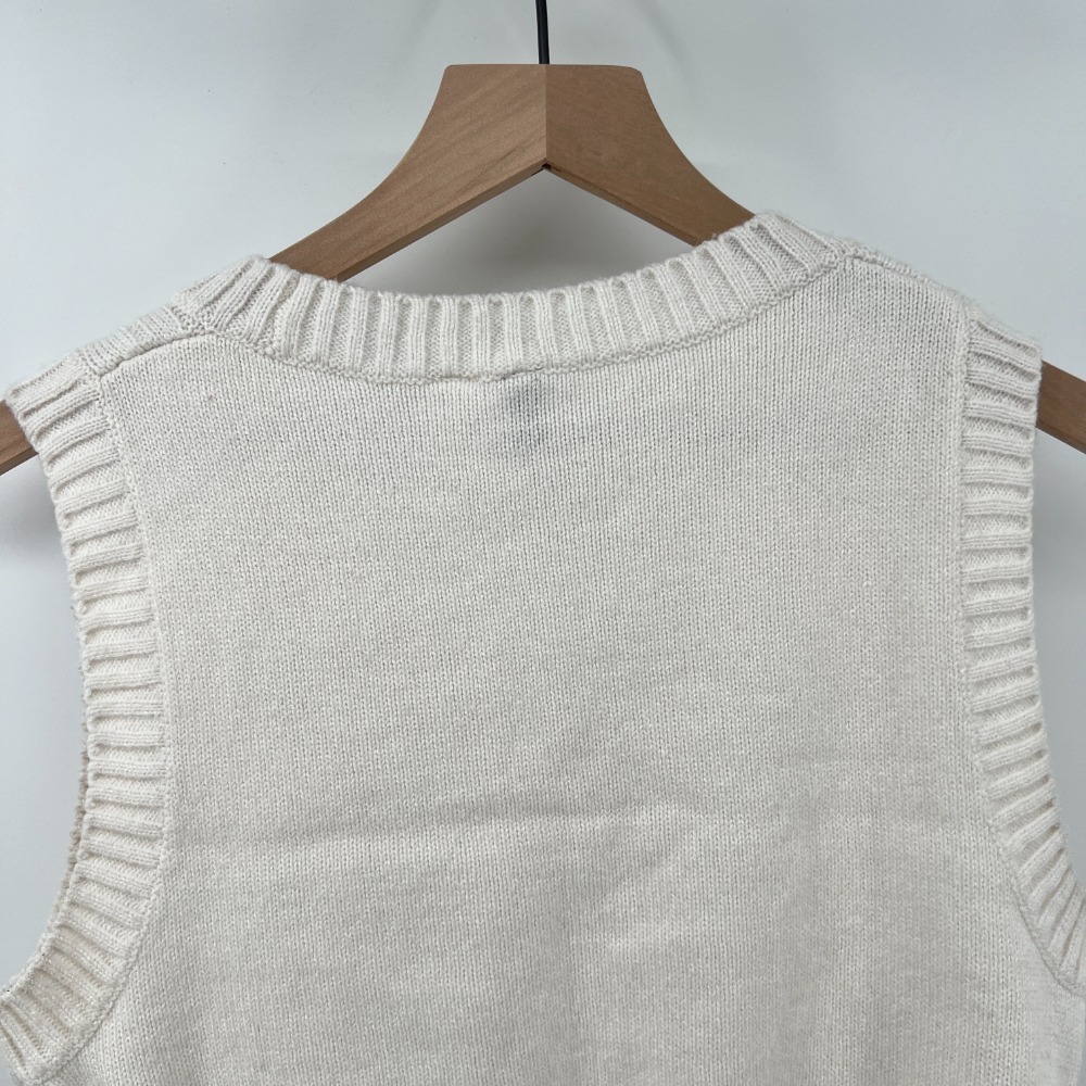 H&M Divided Women S Cropped Sleeveless Sweater Vest White Cream Acrylic Spring - Picture 4 of 7